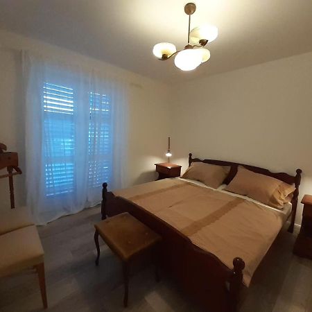 Apartments Dile Sukošan Εξωτερικό φωτογραφία